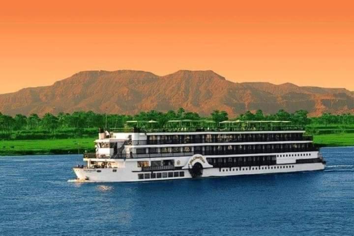 Nile Roof Hotel& Restaurant الأقصر المظهر الخارجي الصورة