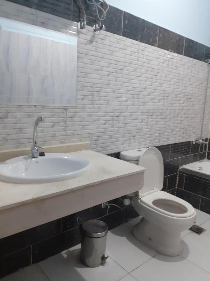 Nile Roof Hotel& Restaurant الأقصر المظهر الخارجي الصورة